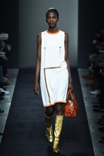 ボッテガ・ヴェネタ 2015-16年秋冬コレクション - 視覚での遊び、想像力を掻き立てる色彩｜写真49