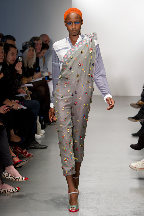 ルイーズ グレイ 2011年春夏<span>コレクション</span> - 写真25