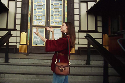 グッチ、リッキ・リー主演作ショートフィルム公開 - 新作バッグ「レディ ウエブ」と共に