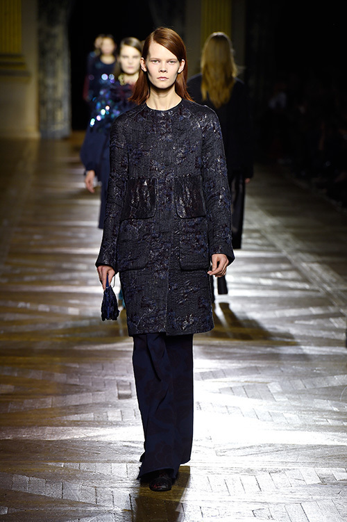 ドリス ヴァン ノッテン(DRIES VAN NOTEN) 2015-16年秋冬ウィメンズコレクション  - 写真17