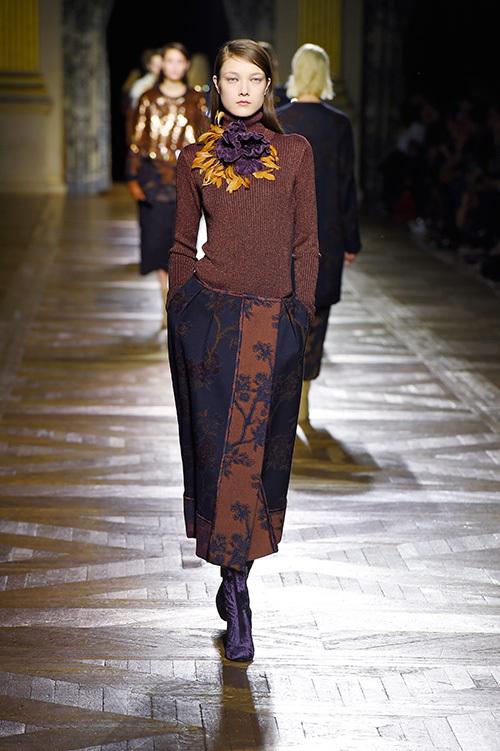 ドリス ヴァン ノッテン(DRIES VAN NOTEN) 2015-16年秋冬ウィメンズコレクション  - 写真23