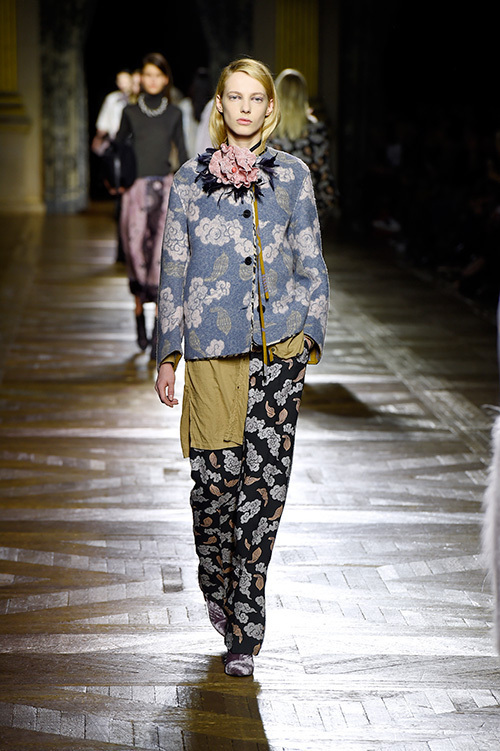 ドリス ヴァン ノッテン(DRIES VAN NOTEN) 2015-16年秋冬ウィメンズコレクション  - 写真50