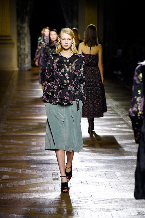 ドリス ヴァン ノッテン(DRIES VAN NOTEN) 2015-16年秋冬ウィメンズコレクション  - 写真58