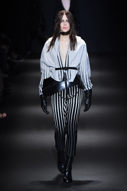 アン ドゥムルメステール(ANN DEMEULEMEESTER) 2015-16年秋冬ウィメンズコレクション  - 写真12