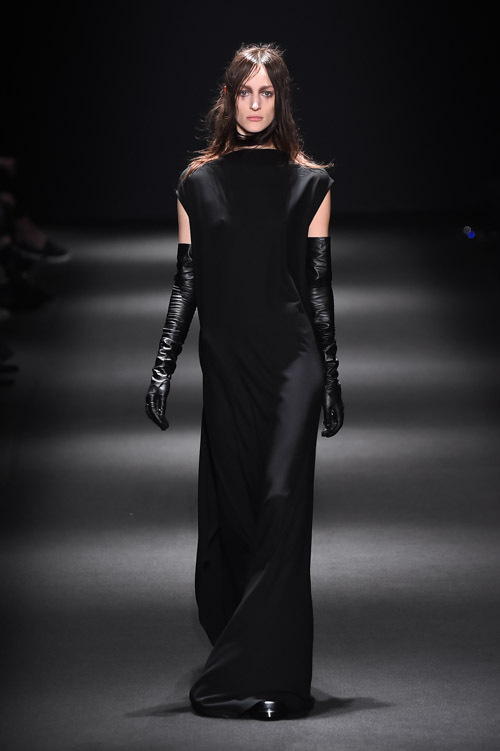 アン ドゥムルメステール(ANN DEMEULEMEESTER) 2015-16年秋冬ウィメンズコレクション  - 写真41