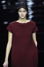 イッセイ ミヤケ 2015-16年秋冬コレクション - 喜びを運ぶ万華鏡のテキスタイル｜写真6