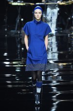 イッセイ ミヤケ 2015-16年秋冬コレクション - 喜びを運ぶ万華鏡のテキスタイル｜写真22