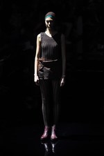 イッセイ ミヤケ 2015-16年秋冬コレクション - 喜びを運ぶ万華鏡のテキスタイル｜写真52