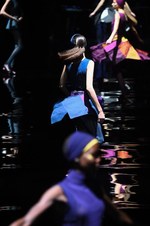 イッセイ ミヤケ 2015-16年秋冬コレクション - 喜びを運ぶ万華鏡のテキスタイル｜写真55