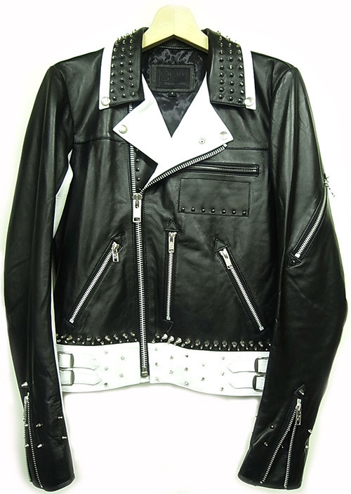 表参道のトレーディング ミュージアム・コム デ ギャルソンで、99%IS-の限定ライダース発売｜写真6