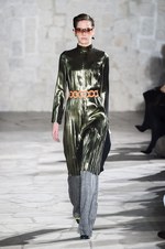 ロエベ 2015-16年秋冬コレクション - 色彩・質感を味方につけ、未来を見据え突き進む｜写真17