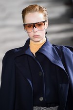 ロエベ 2015-16年秋冬コレクション - 色彩・質感を味方につけ、未来を見据え突き進む｜写真26