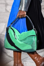 ロエベ 2015-16年秋冬コレクション - 色彩・質感を味方につけ、未来を見据え突き進む｜写真57