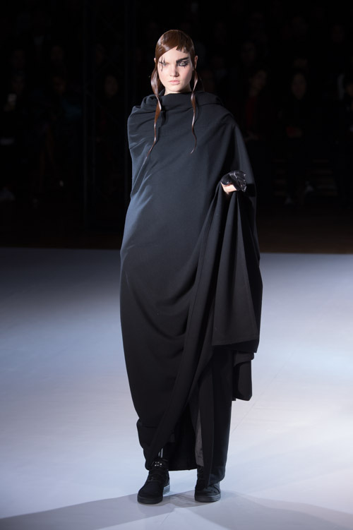 ヨウジヤマモト(Yohji Yamamoto) 2015-16年秋冬ウィメンズコレクション  - 写真46