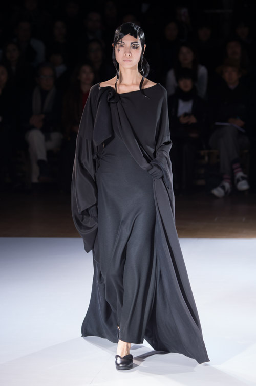 ヨウジヤマモト(Yohji Yamamoto) 2015-16年秋冬ウィメンズコレクション  - 写真68