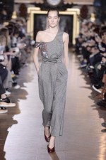 ステラ マッカートニー 2015-16年冬コレクション - シルエットが映し出す、女性の豊かな感受性｜写真23