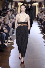 ステラ マッカートニー 2015-16年冬コレクション - シルエットが映し出す、女性の豊かな感受性｜写真29