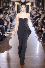 ステラ マッカートニー 2015-16年冬コレクション - シルエットが映し出す、女性の豊かな感受性｜写真36