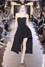 ステラ マッカートニー 2015-16年冬コレクション - シルエットが映し出す、女性の豊かな感受性｜写真37