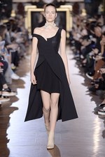 ステラ マッカートニー 2015-16年冬コレクション - シルエットが映し出す、女性の豊かな感受性｜写真40