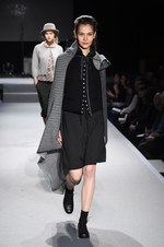 アニエスベー 2015-16年秋冬コレクション - アーティな服はマニッシュにまとう｜写真11