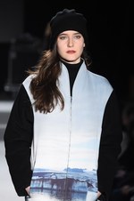 アニエスベー 2015-16年秋冬コレクション - アーティな服はマニッシュにまとう｜写真30