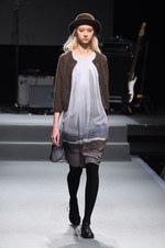 アニエスベー 2015-16年秋冬コレクション - アーティな服はマニッシュにまとう｜写真32