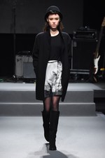 アニエスベー 2015-16年秋冬コレクション - アーティな服はマニッシュにまとう｜写真47