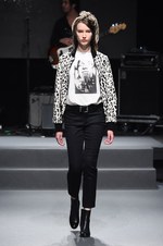 アニエスベー 2015-16年秋冬コレクション - アーティな服はマニッシュにまとう｜写真51