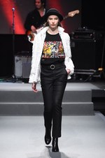 アニエスベー 2015-16年秋冬コレクション - アーティな服はマニッシュにまとう｜写真76