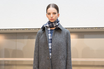 2015-16年秋冬パリコレクション｜A.P.C.(アー・ペー・セー) 2015-16年秋冬コレクション - ルーツに戻って表した、女性らしさの定義