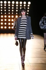 サンローラン 2015-16年秋冬コレクション - パーティーガールは、パンク・ロックの夢をみる｜写真6