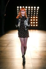 サンローラン 2015-16年秋冬コレクション - パーティーガールは、パンク・ロックの夢をみる｜写真23