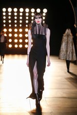 サンローラン 2015-16年秋冬コレクション - パーティーガールは、パンク・ロックの夢をみる｜写真56