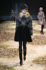 モンクレール ガム ルージュ 2015-16年秋冬コレクション - 英国貴族のように、乗馬を嗜む｜写真40