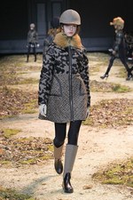 モンクレール ガム ルージュ 2015-16年秋冬コレクション - 英国貴族のように、乗馬を嗜む｜写真41