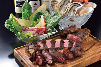 キュープラザ原宿「シックスマーズ ステーキ＆バル」