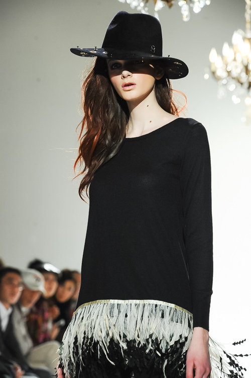 キョウコ　ヒガ 2015-16年秋冬<span>コレクション</span> - 写真19