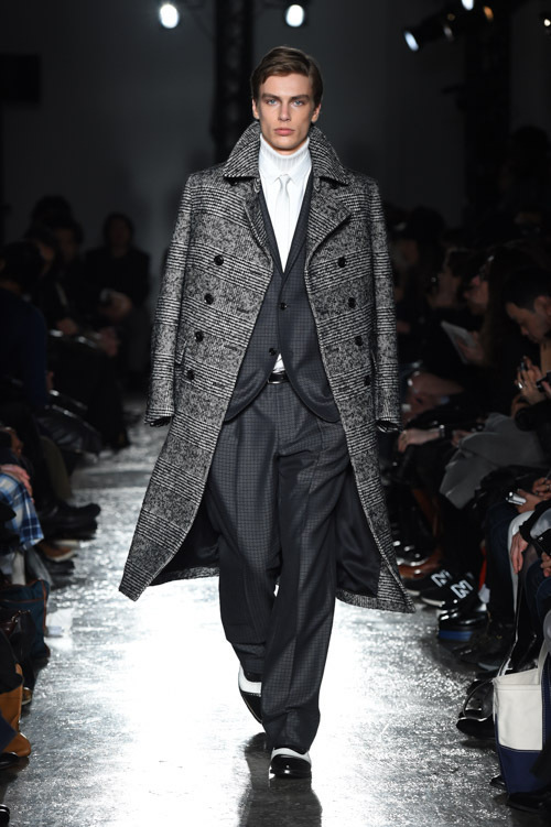 5351 プール・オム エ ラ ファム(5351 POUR LES HOMMES ET LES FEMMES) 2015-16年秋冬ウィメンズ&メンズコレクション  - 写真17