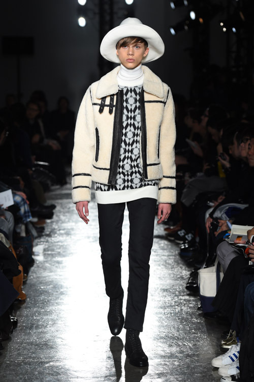 5351 プール・オム エ ラ ファム(5351 POUR LES HOMMES ET LES FEMMES) 2015-16年秋冬ウィメンズ&メンズコレクション  - 写真23