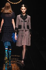 ケイタマルヤマ2015-16年秋冬コレクション - オリエンタルな装いに、夜の香りをまとわせて｜写真9