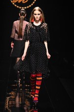 ケイタマルヤマ2015-16年秋冬コレクション - オリエンタルな装いに、夜の香りをまとわせて｜写真10