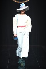 ケイタマルヤマ2015-16年秋冬コレクション - オリエンタルな装いに、夜の香りをまとわせて｜写真11