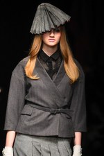 ケイタマルヤマ2015-16年秋冬コレクション - オリエンタルな装いに、夜の香りをまとわせて｜写真37