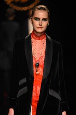 ケイタマルヤマ2015-16年秋冬コレクション - オリエンタルな装いに、夜の香りをまとわせて｜写真58