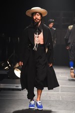 タケオキクチ2015年秋冬コレクション - 不真面目で美しい、ユニセックスの脱構築｜写真45