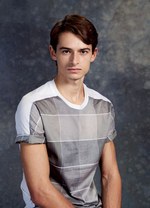 遥かな旅の記憶が蘇る ステファンシュナイダー(Stephan Schneider)　2011年春夏コレクション｜写真1