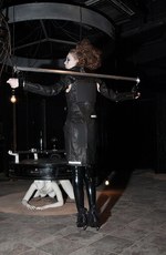 アリスアウアア 2015-16年秋冬コレクション - 禁断のパーティーを覗いていって｜写真14