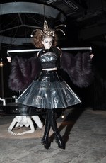 アリスアウアア 2015-16年秋冬コレクション - 禁断のパーティーを覗いていって｜写真23