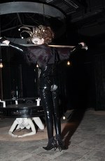 アリスアウアア 2015-16年秋冬コレクション - 禁断のパーティーを覗いていって｜写真26